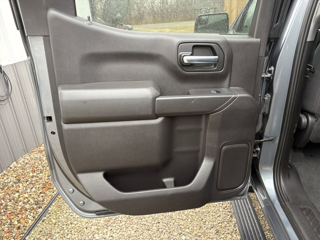 Used 2021 Chevrolet Silverado 1500 Custom w/ LPO, Dark Essentials Package image 11