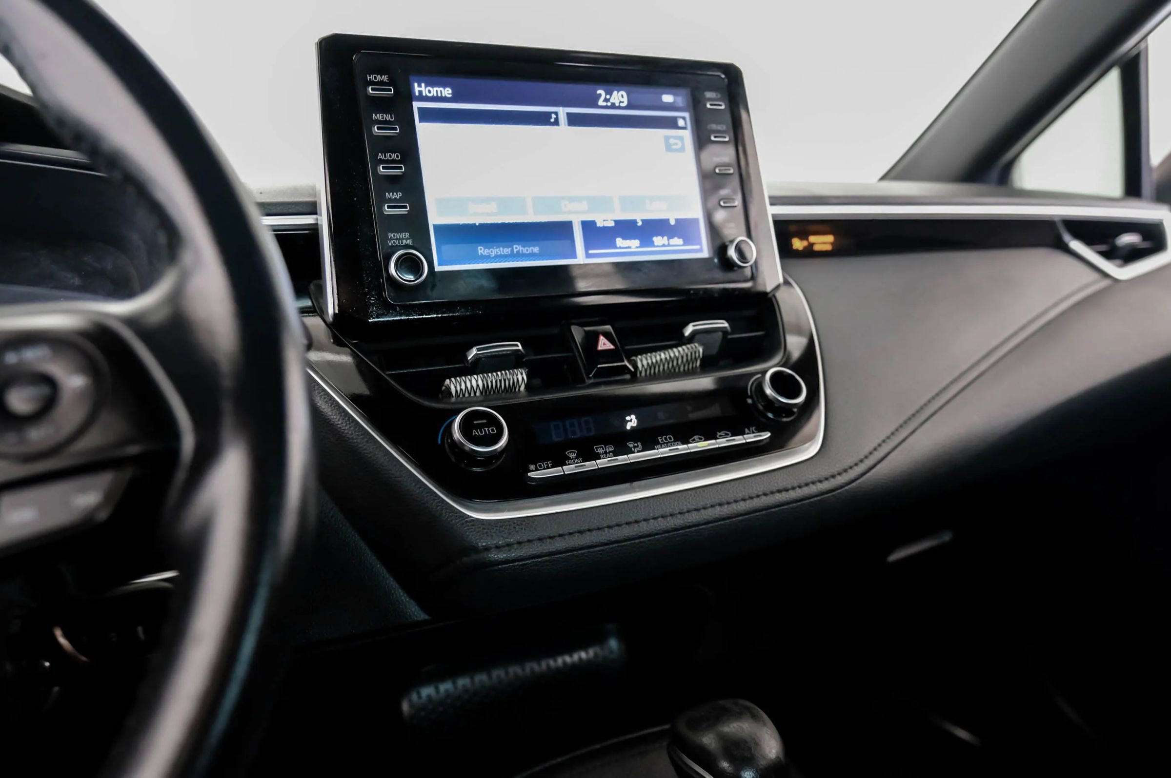 Used 2020 Toyota Corolla SE FWD image 26