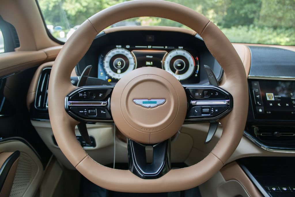 New 2025 Aston Martin DBX 707 image 12