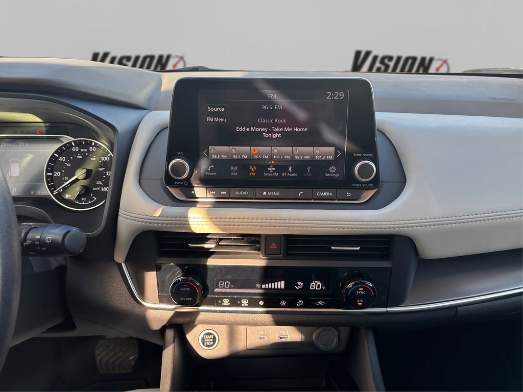 Used 2023 Nissan Rogue SV image 19