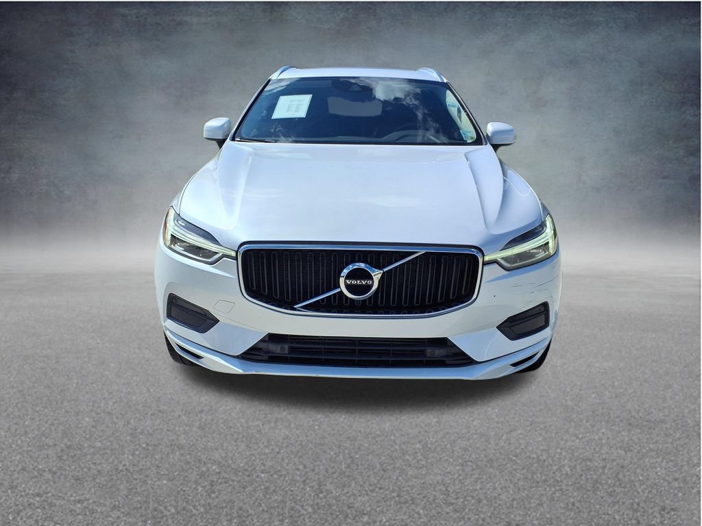 Used 2019 Volvo XC60 T5 Momentum w/ Multimedia Package AWD/4WD image 2