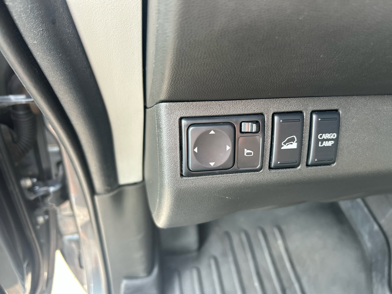 Used 2018 Nissan Frontier PRO-4X image 30