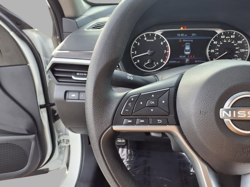 Used 2025 Nissan Altima 2.5 SV image 10