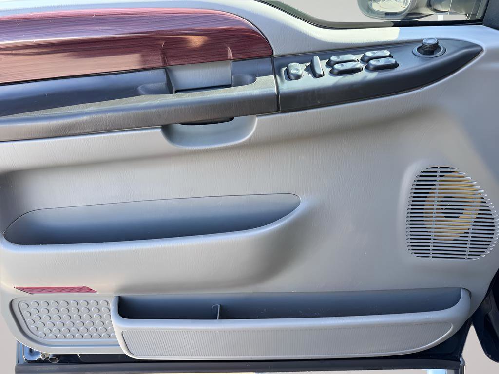 Used 2006 Ford F350 Lariat AWD/4WD image 30