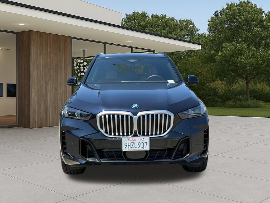Certified 2024 BMW X5 xDrive50e w/ M Sport Package AWD/4WD image 4