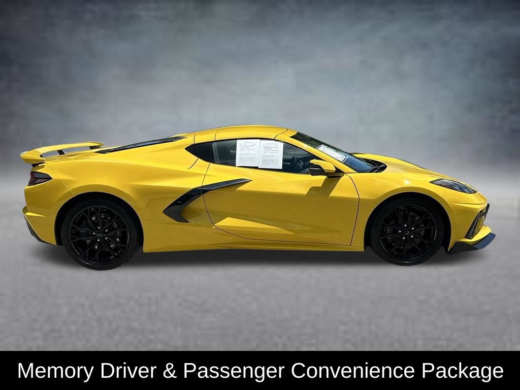 Used 2025 Chevrolet Corvette Stingray Preferred Cpe w/ Z51 Performance Package RWD image 4