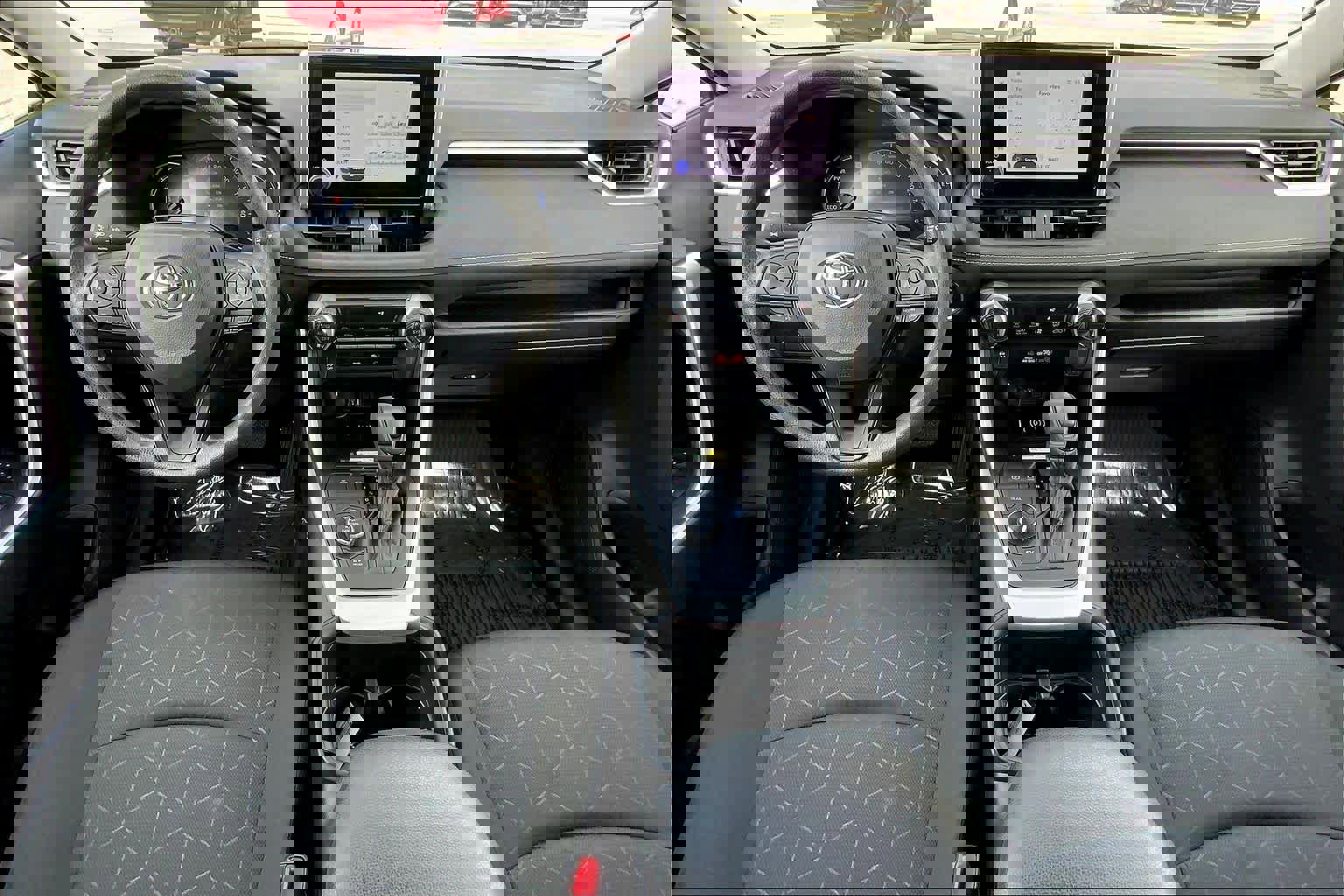 Used 2024 Toyota RAV4 XLE w/ Convenience Package image 15