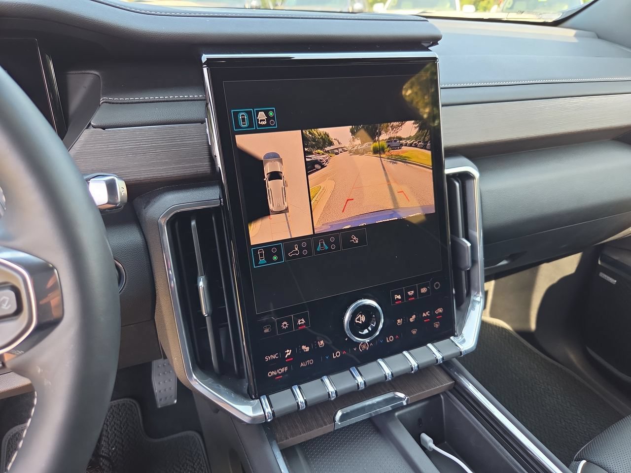Used 2026 GMC Acadia Denali w/ Super Cruise Package FWD image 15
