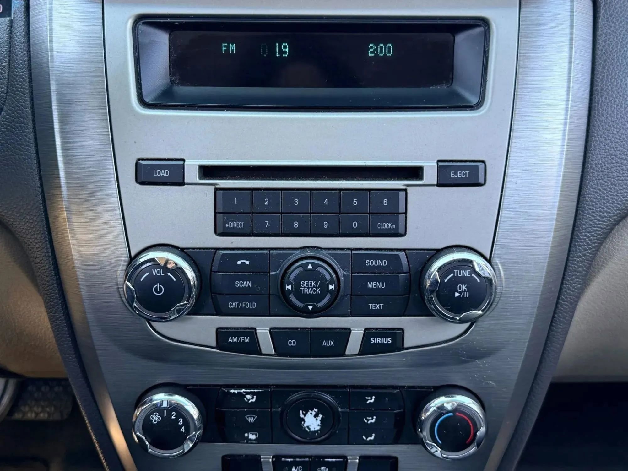 Used 2012 Ford Fusion SE FWD image 25