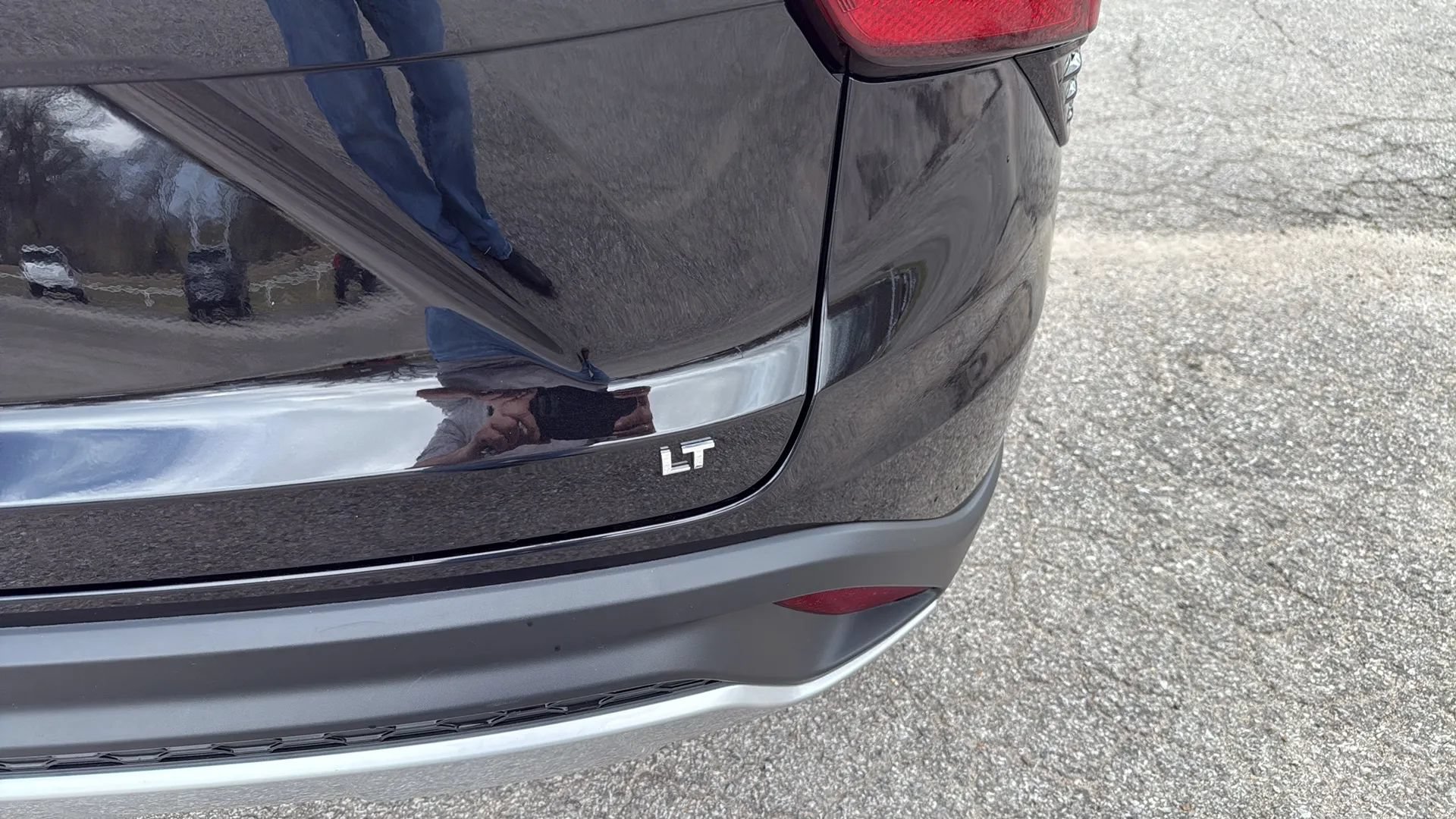 Used 2025 Chevrolet Trax LT FWD image 5