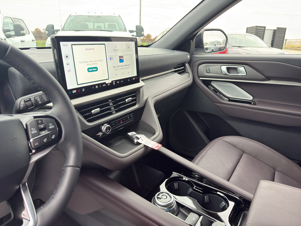New 2026 Ford Explorer Platinum image 11