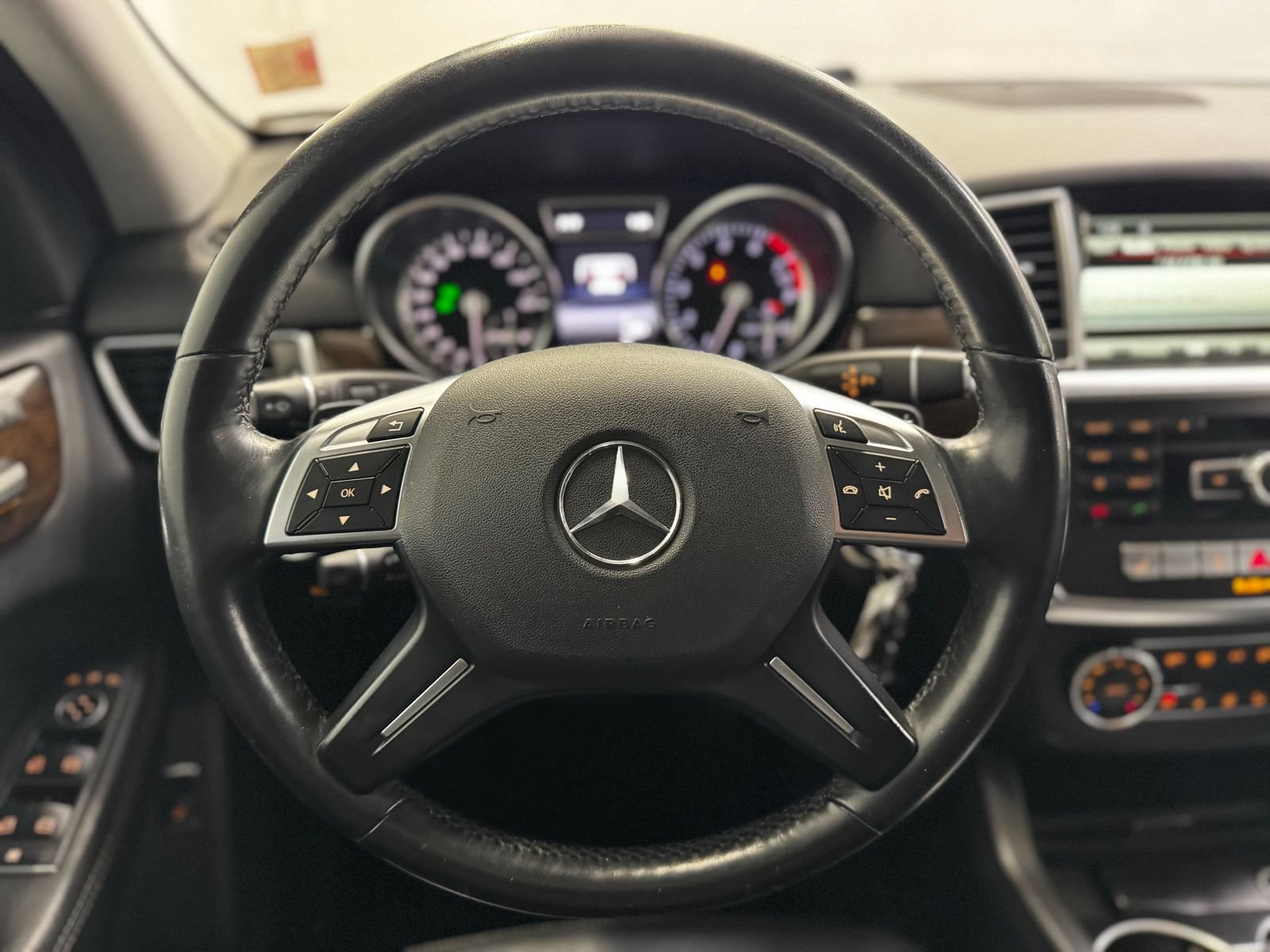 Used 2015 Mercedes-Benz ML 350 4MATIC image 21