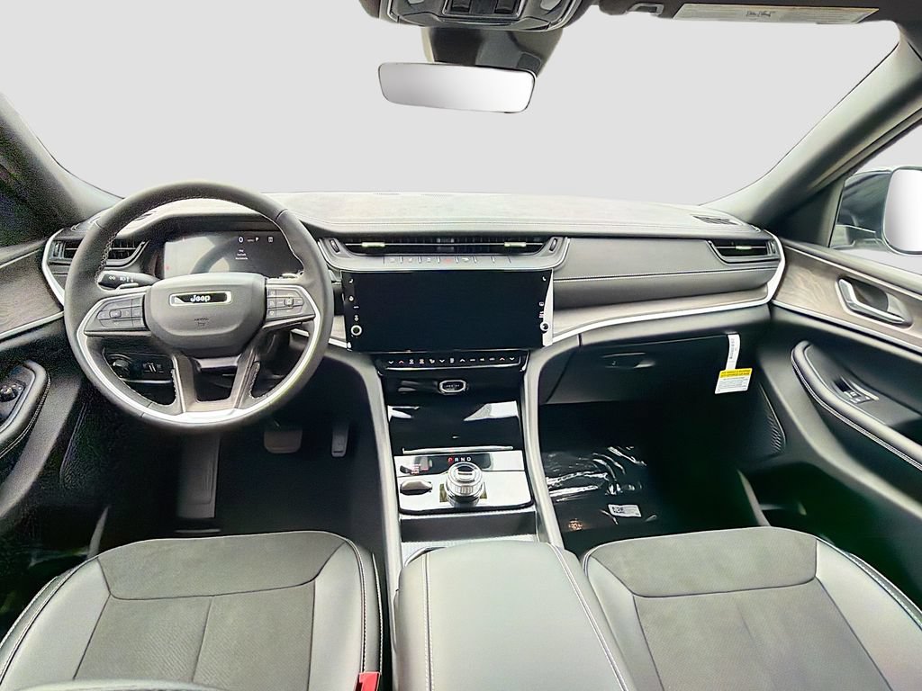 New 2026 Jeep Grand Cherokee L 4WD image 16