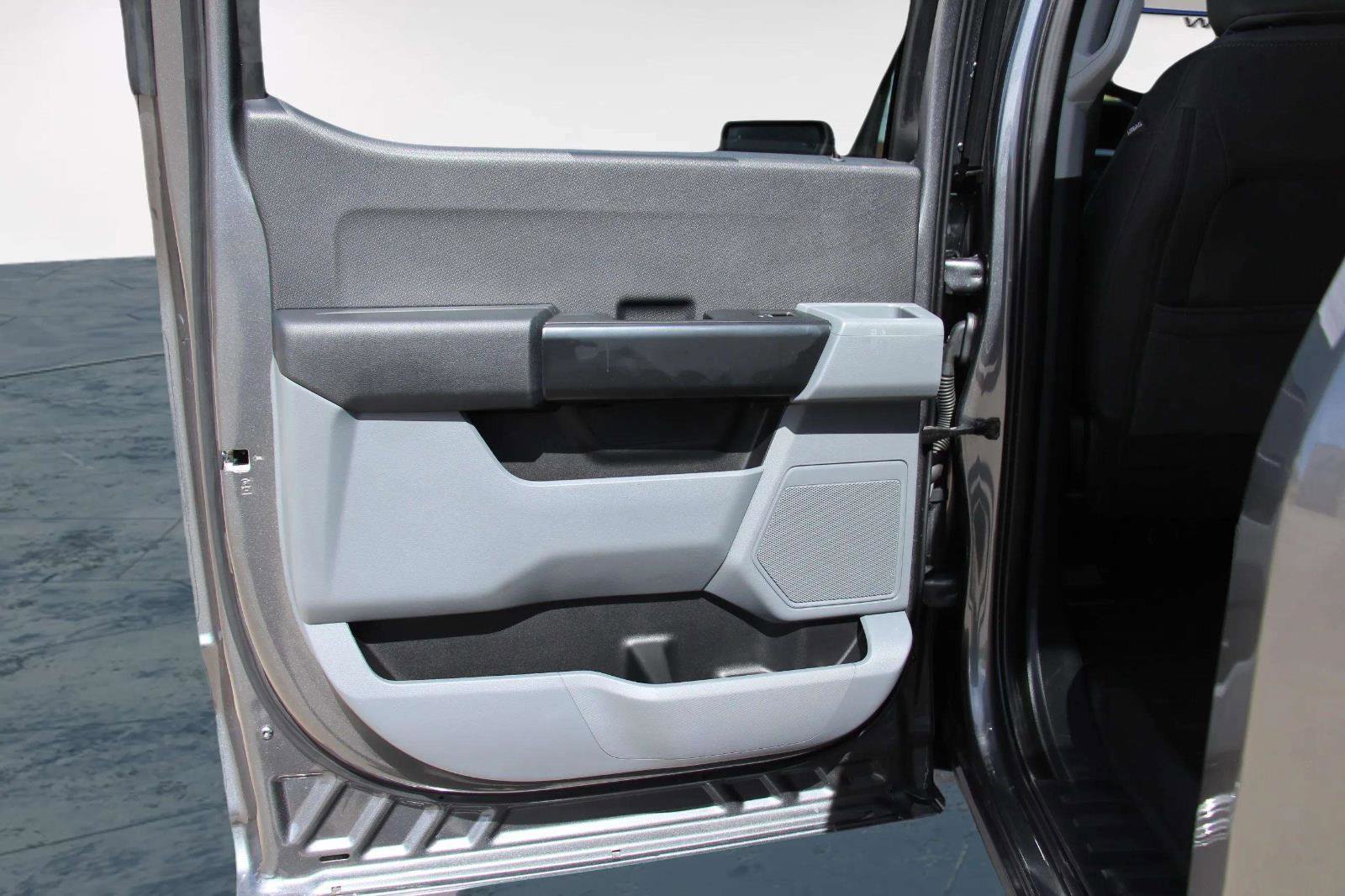 Used 2025 Ford F150 XL w/ Equipment Group 104A Hybrid image 23