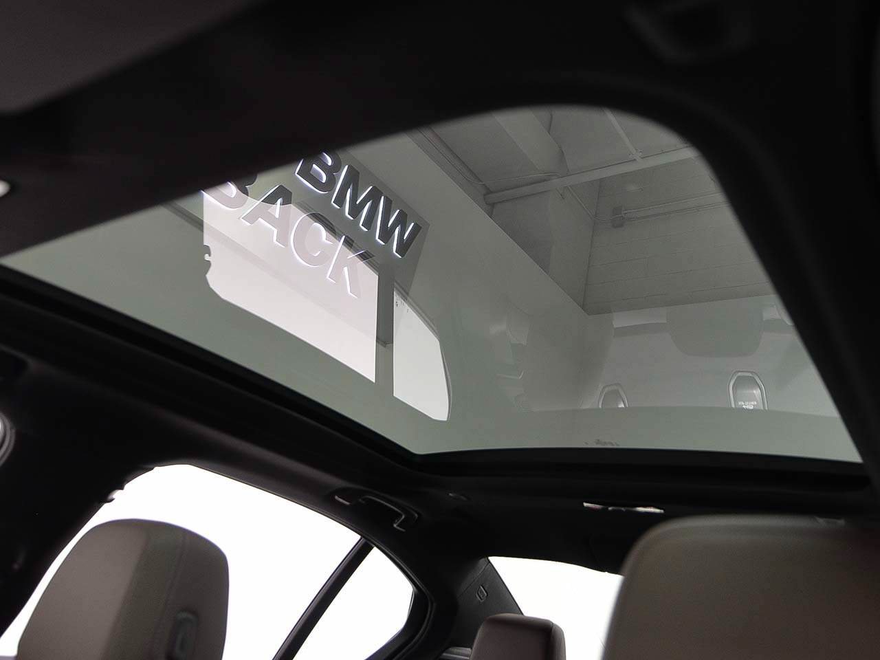 New 2027 BMW 550e xDrive AWD/4WD image 7