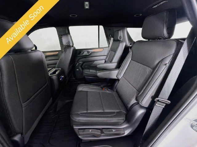 Used 2025 GMC Yukon Denali AWD/4WD image 25