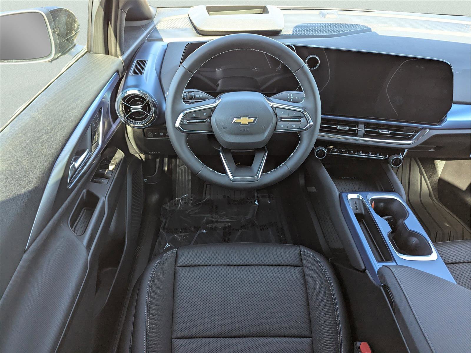 New 2026 Chevrolet Equinox EV LT w/ Convenience Package II image 15