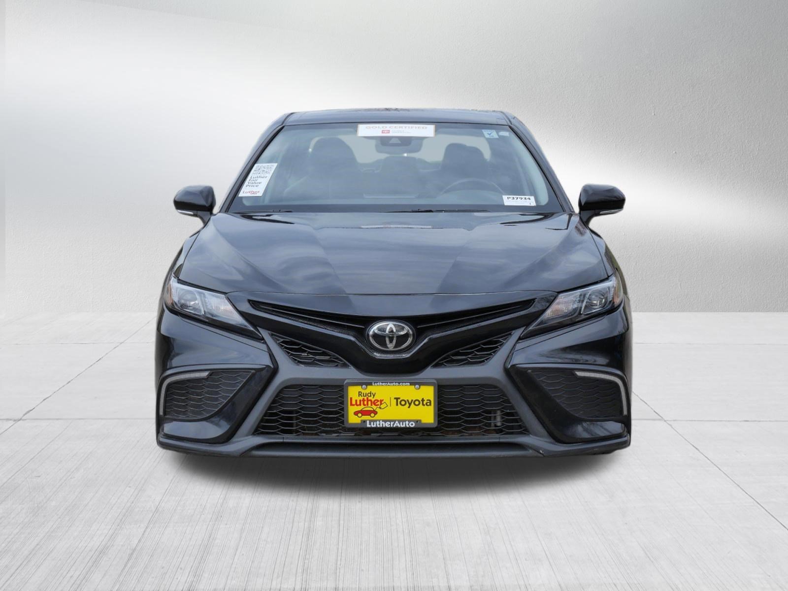 Certified 2023 Toyota Camry SE image 2