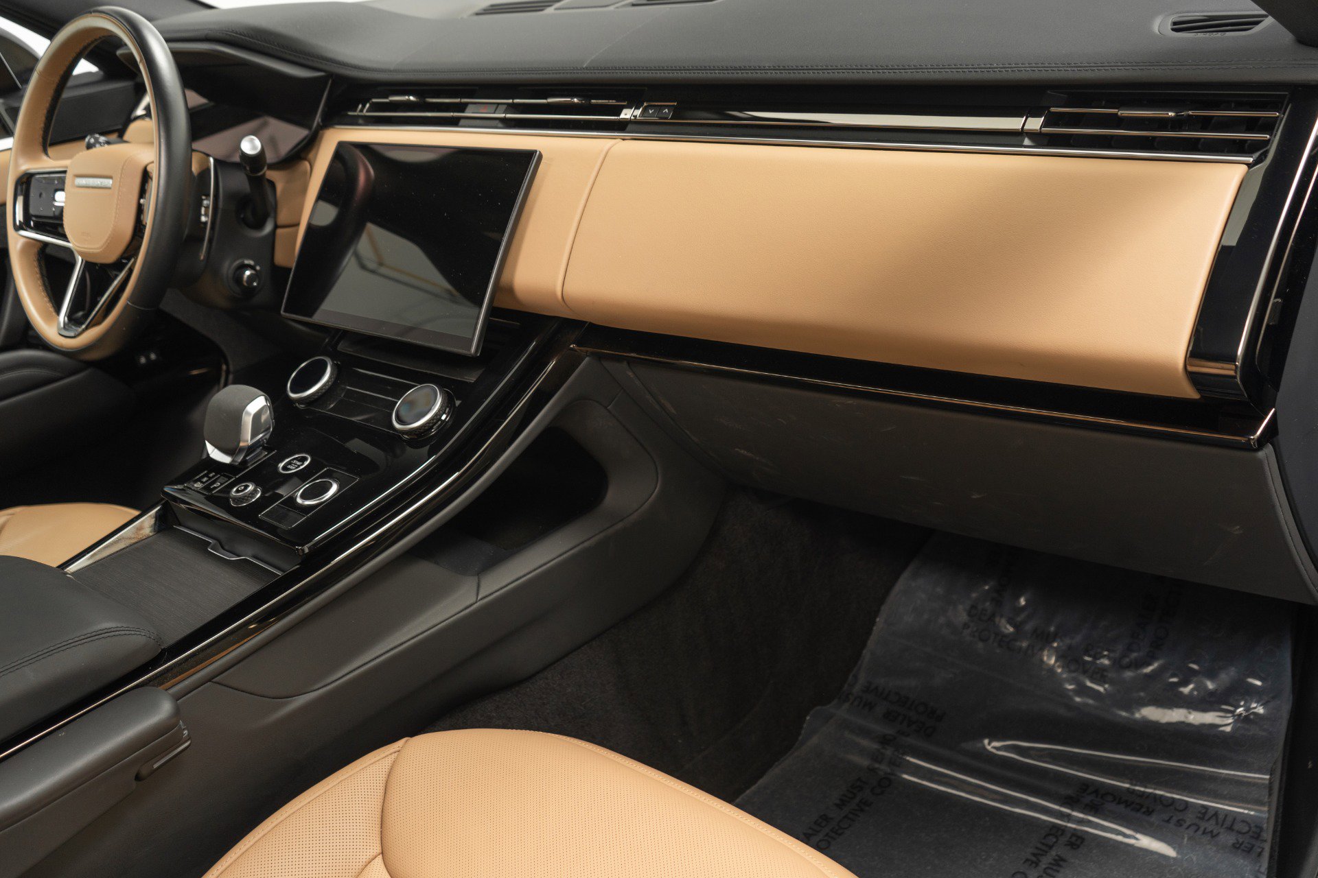 Used 2023 Land Rover Range Rover Sport SE Dynamic image 14