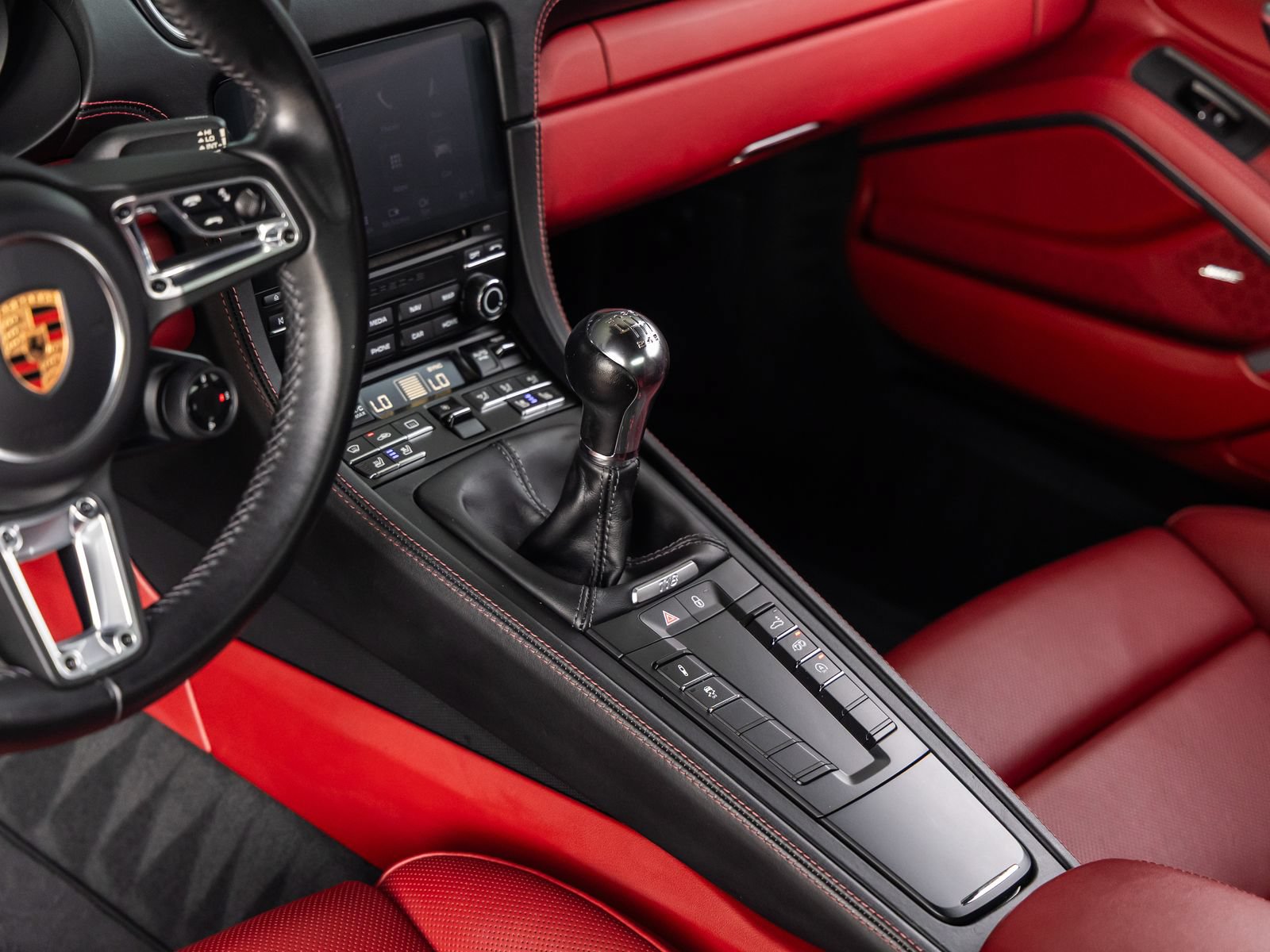Certified 2018 Porsche 718 Cayman GTS RWD image 29