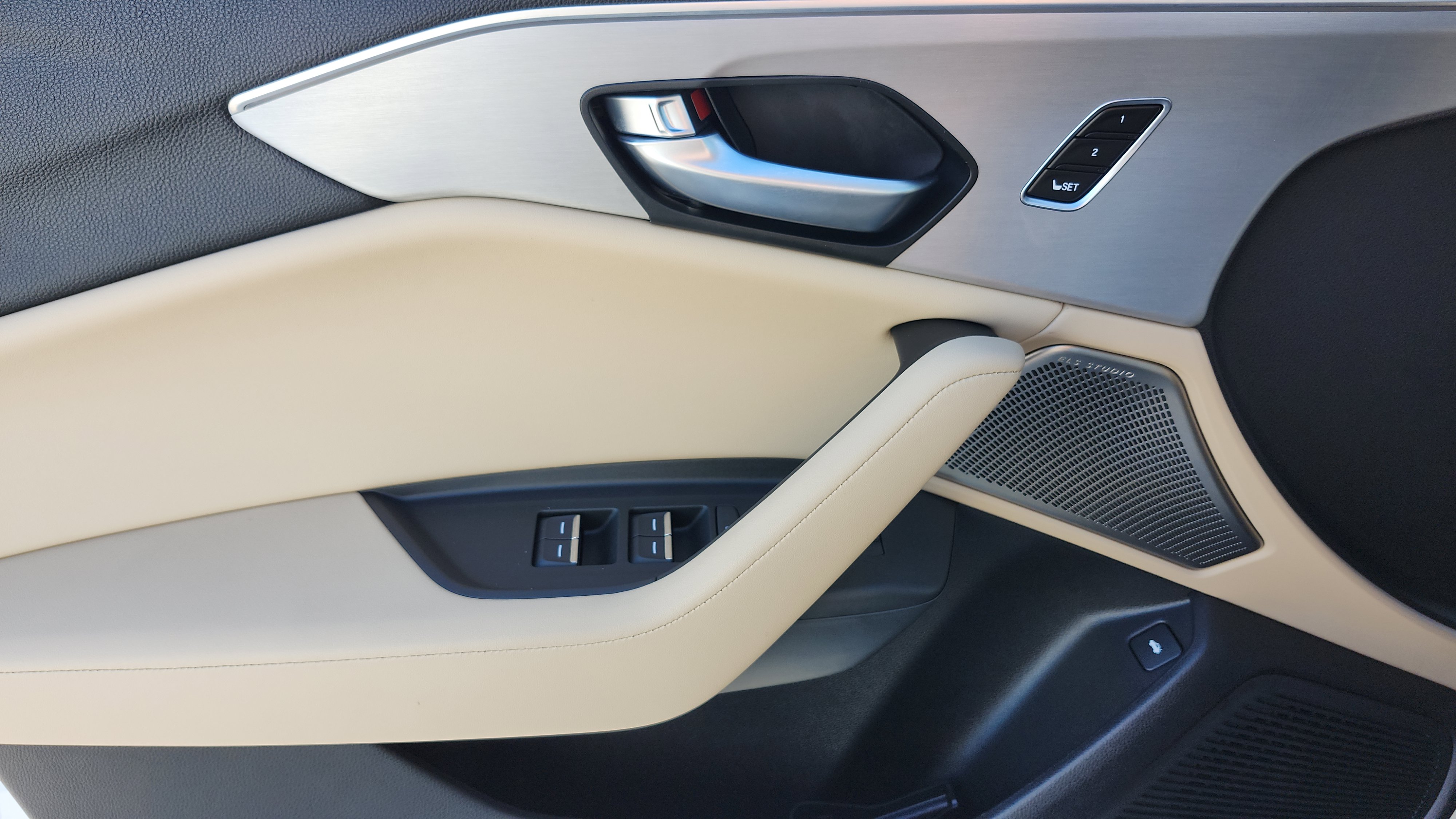 Certified 2025 Acura TLX w/ Technology Package image 41