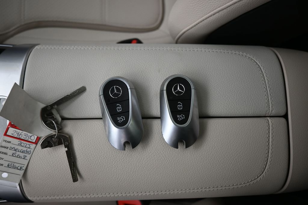 Used 2025 Mercedes-Benz C 300 4MATIC Sedan w/ Exclusive Trim Package image 25