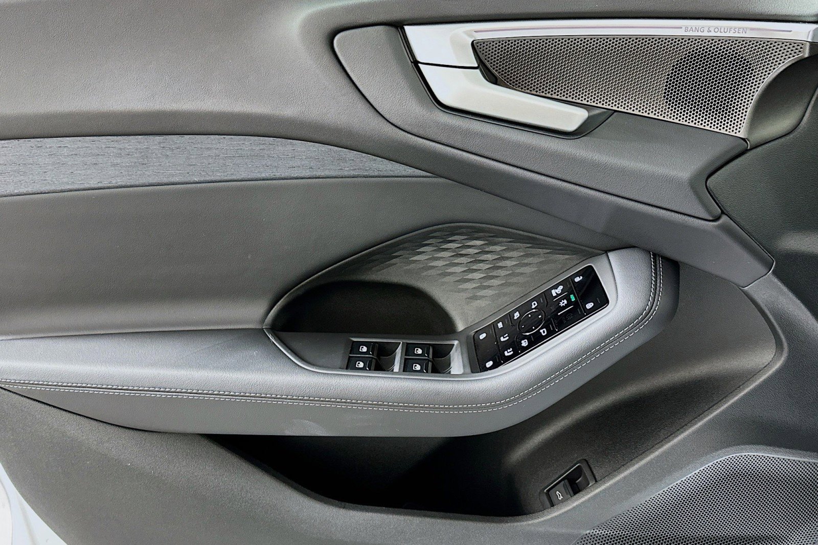 Used 2025 Audi A5 2.0T Premium Plus w/ Premium Plus image 21