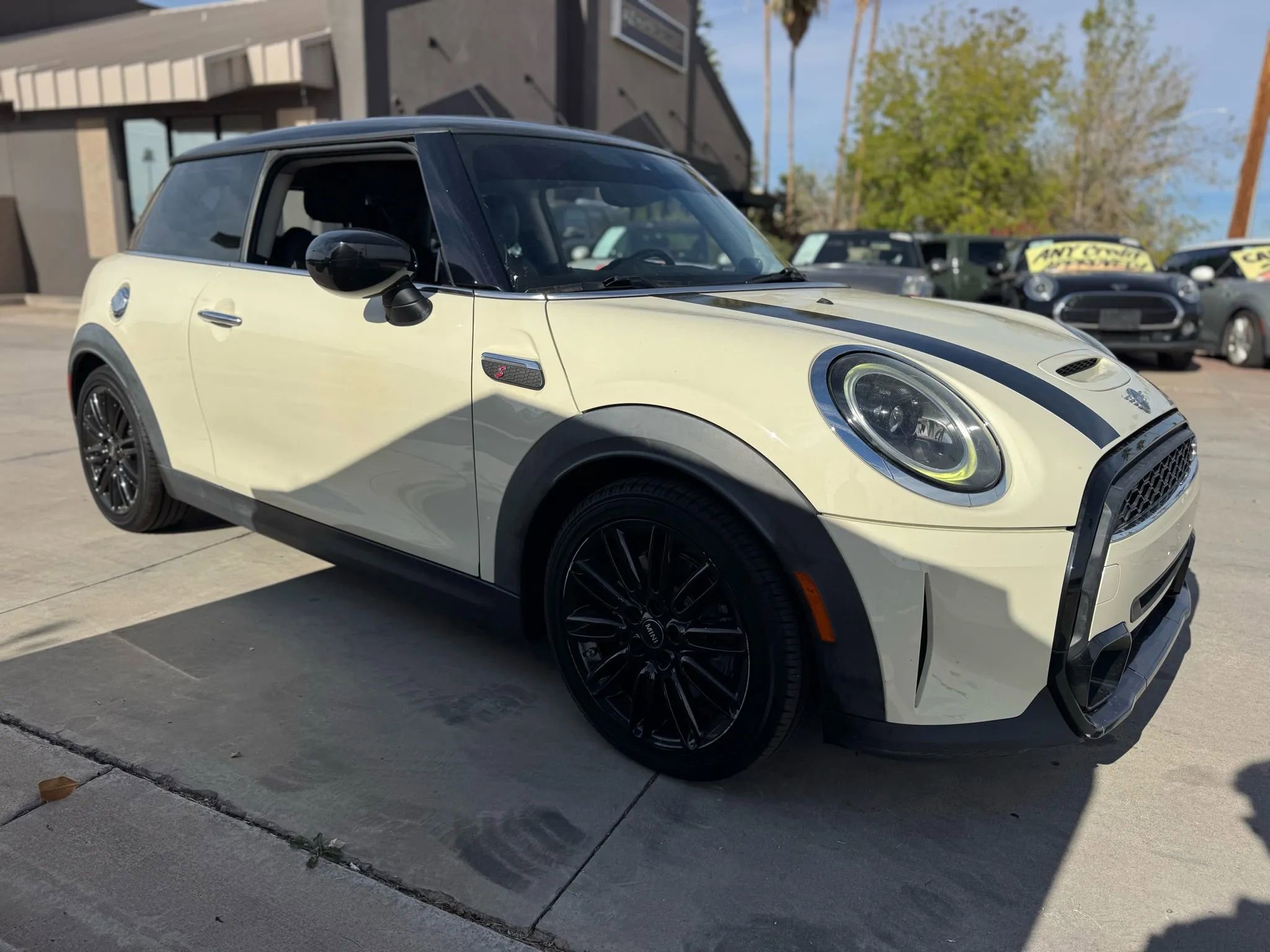 Used 2022 MINI Cooper S FWD image 5