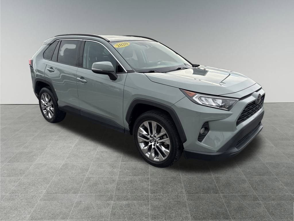 Used 2020 Toyota RAV4 XLE Premium image 7