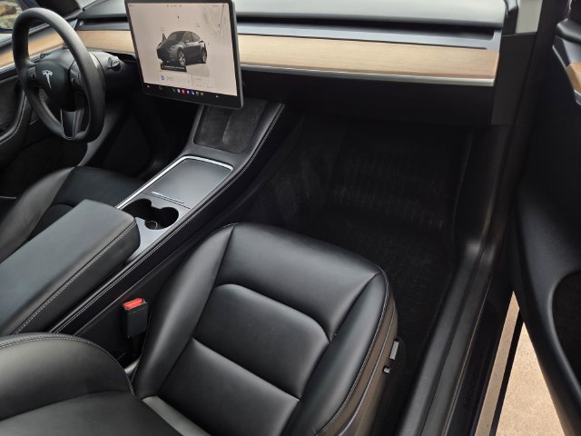 Used 2023 Tesla Model Y Long Range AWD/4WD image 7