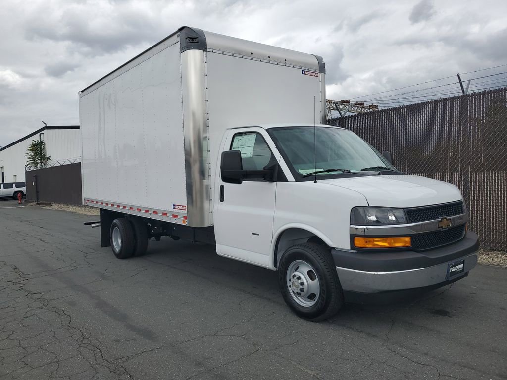 New 2026 Chevrolet Express 3500 w/ Power Convenience Package RWD image 3