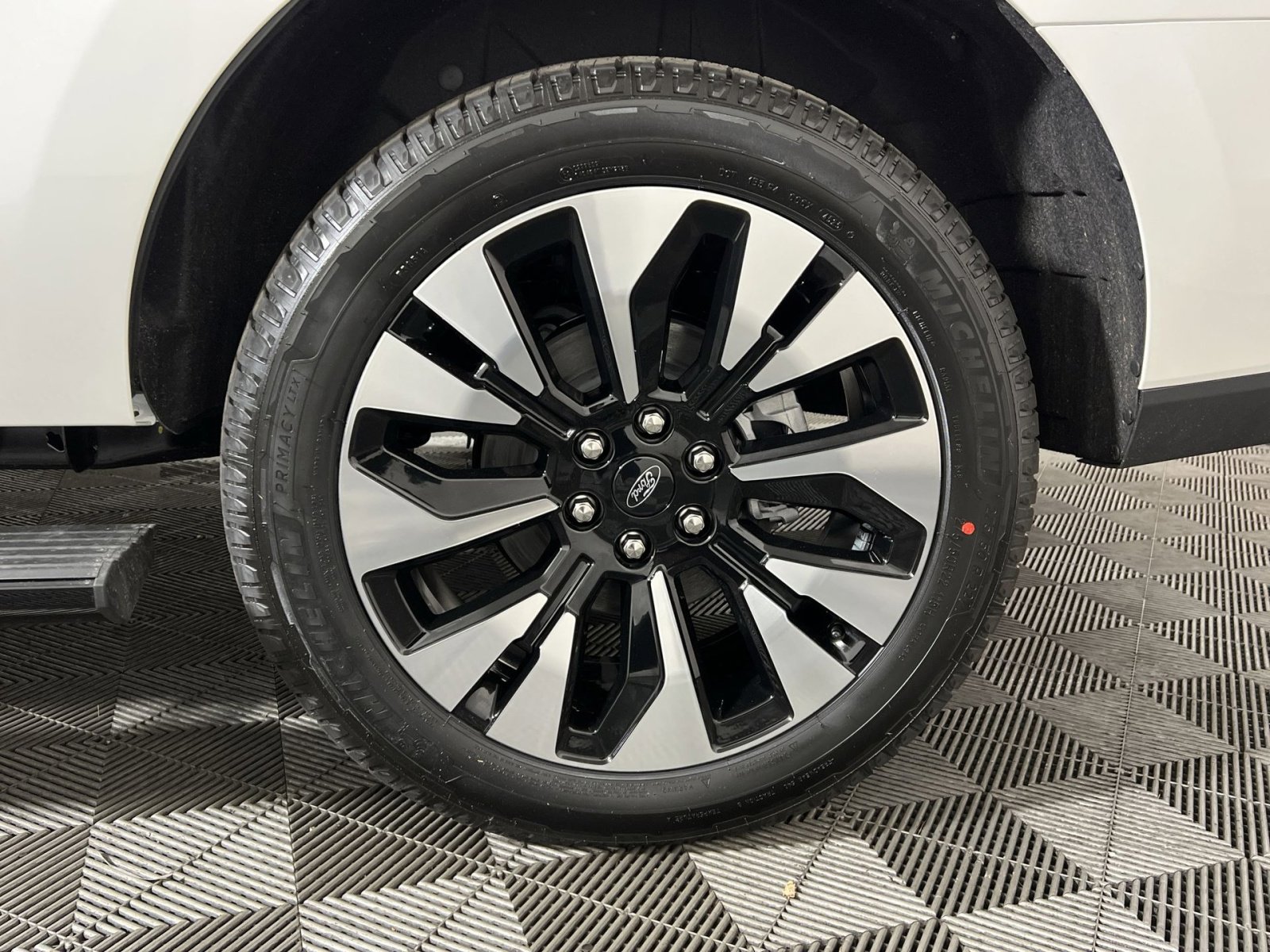 New 2026 Ford Expedition Platinum w/ Driver's Package image 12