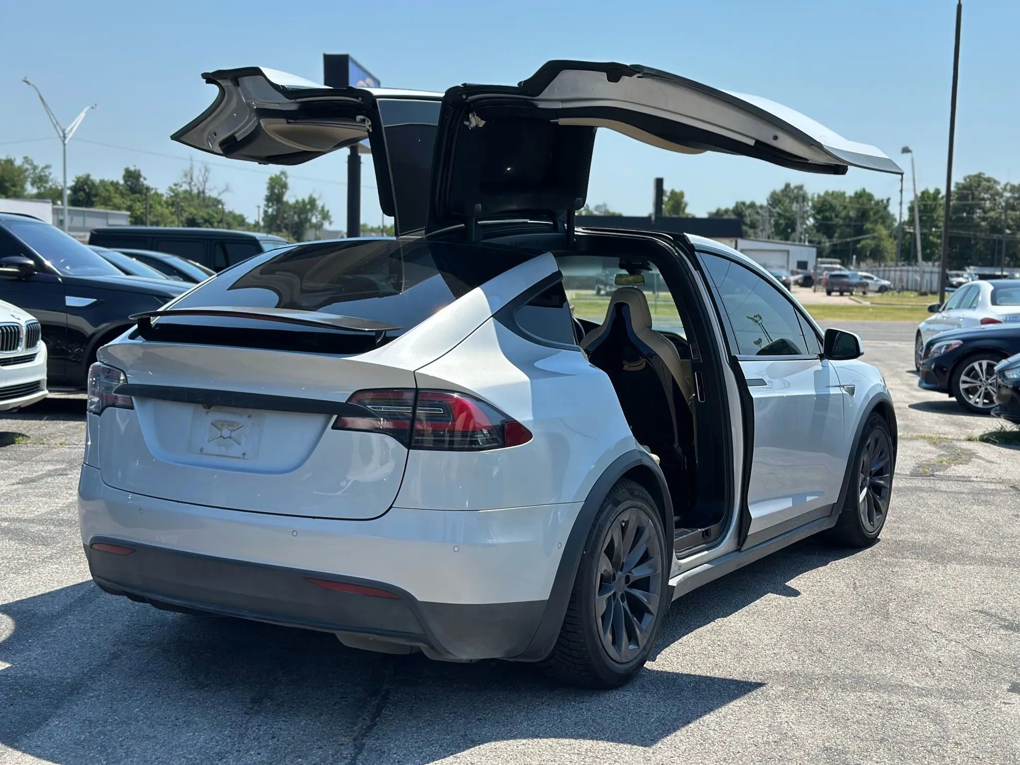 Used 2016 Tesla Model X Performance image 5