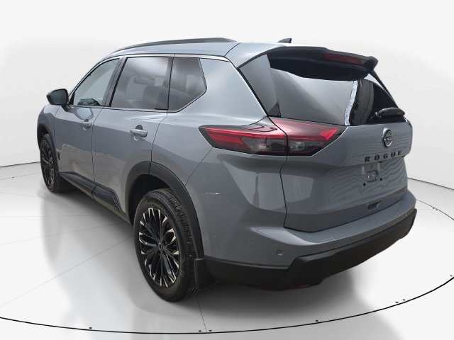 New 2027 Nissan Rogue Dark Armor FWD image 8