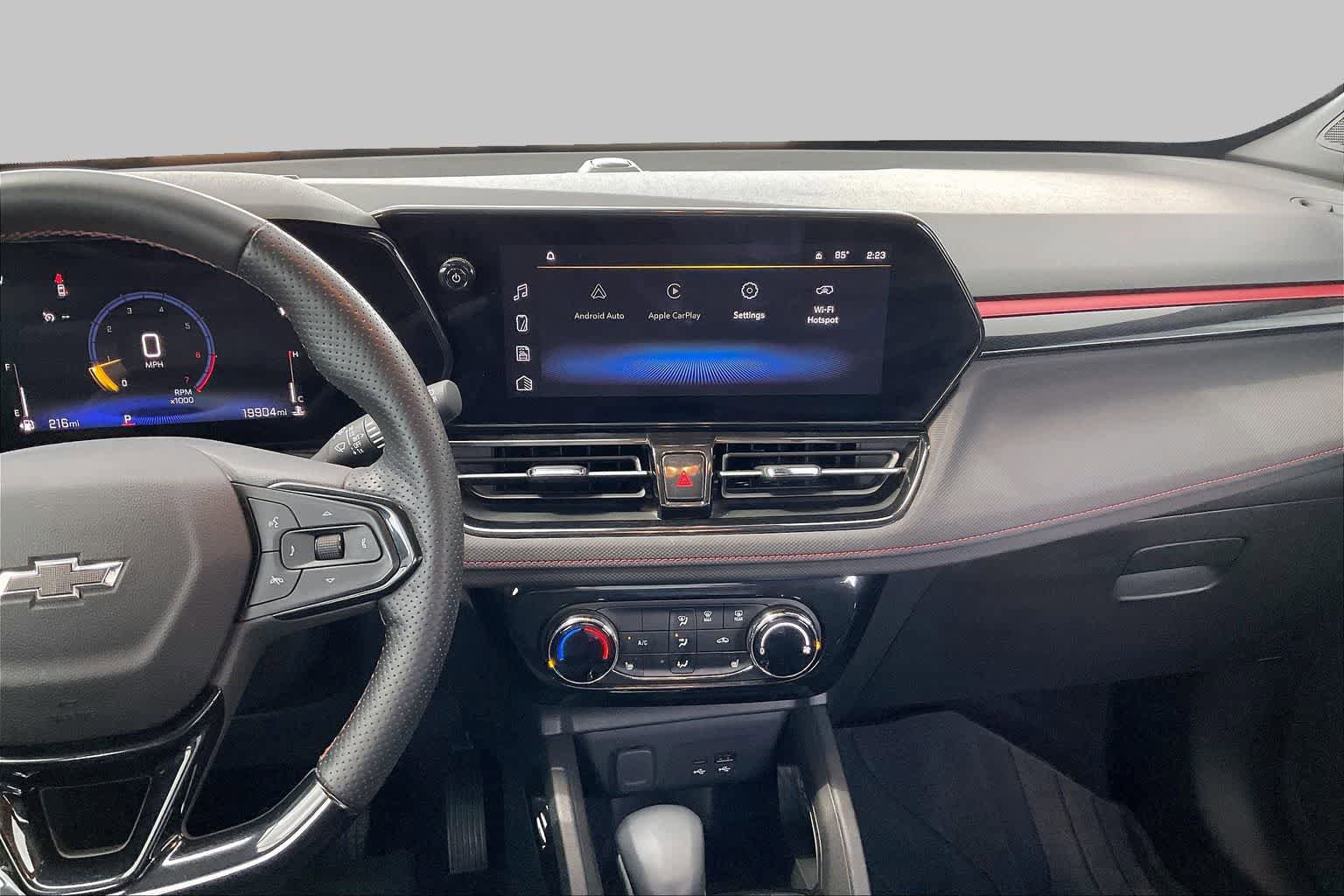Used 2024 Chevrolet TrailBlazer RS w/ Driver Confidence Package FWD image 6