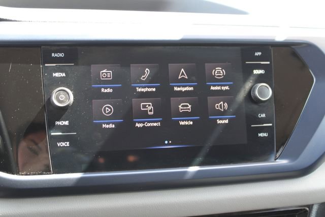 Used 2023 Volkswagen Taos SE image 25