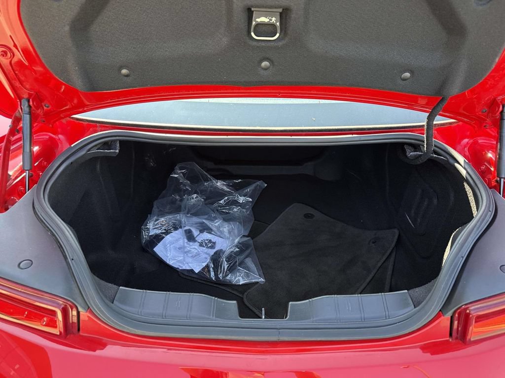 Used 2017 Chevrolet Camaro ZL1 RWD image 25