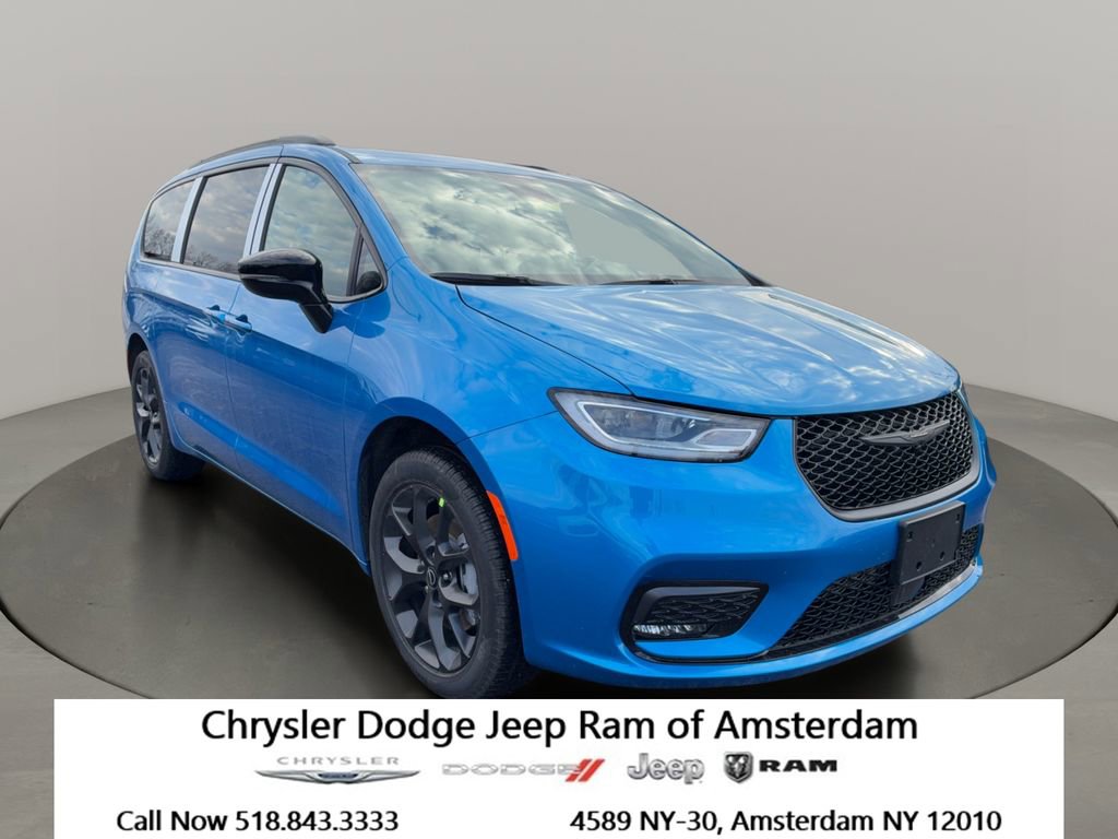 New 2026 Chrysler Pacifica Select w/ S Appearance Package