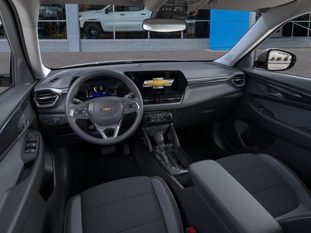 New 2026 Chevrolet TrailBlazer LT w/ LT Cold Weather Package FWD image 16