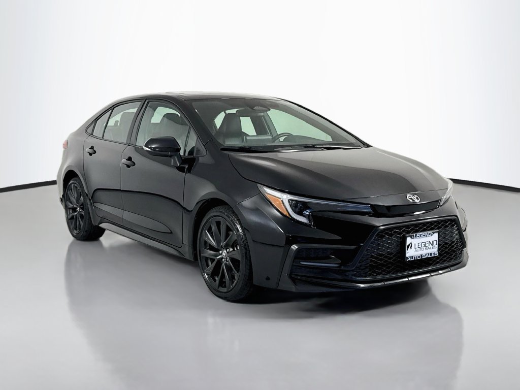 Used 2024 Toyota Corolla XSE FWD image 4
