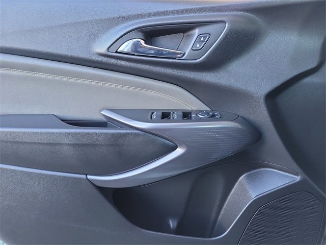 Used 2025 Chevrolet Trax ACTIV w/ Driver Confidence Package image 19