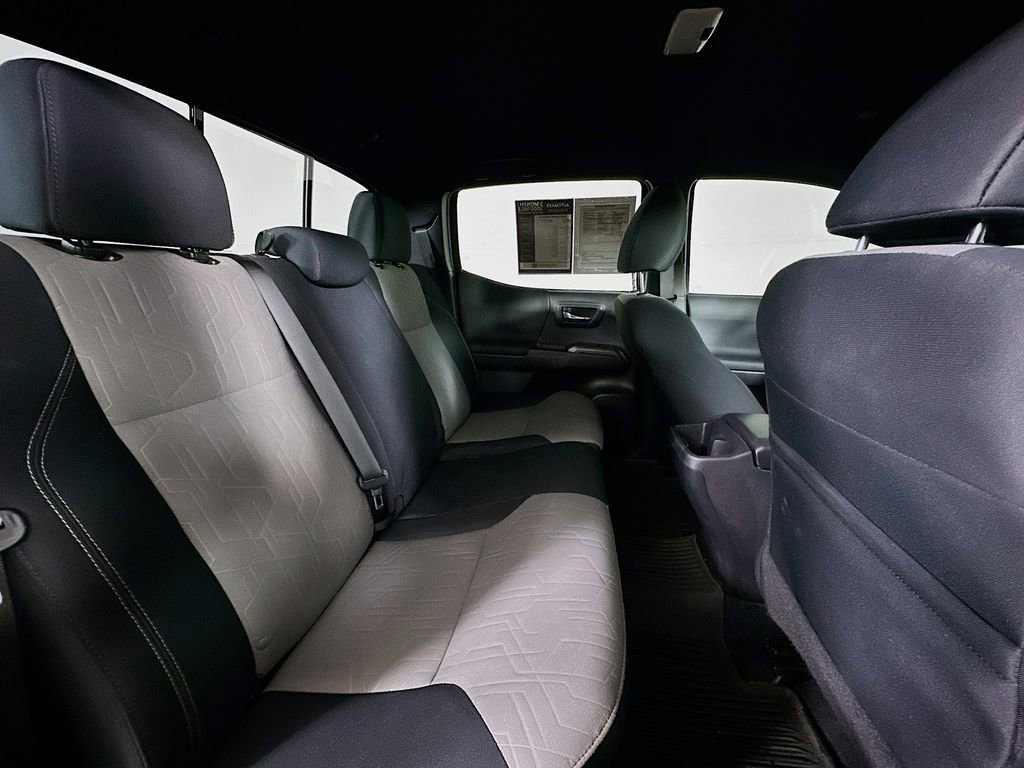 Used 2023 Toyota Tacoma TRD Sport image 11