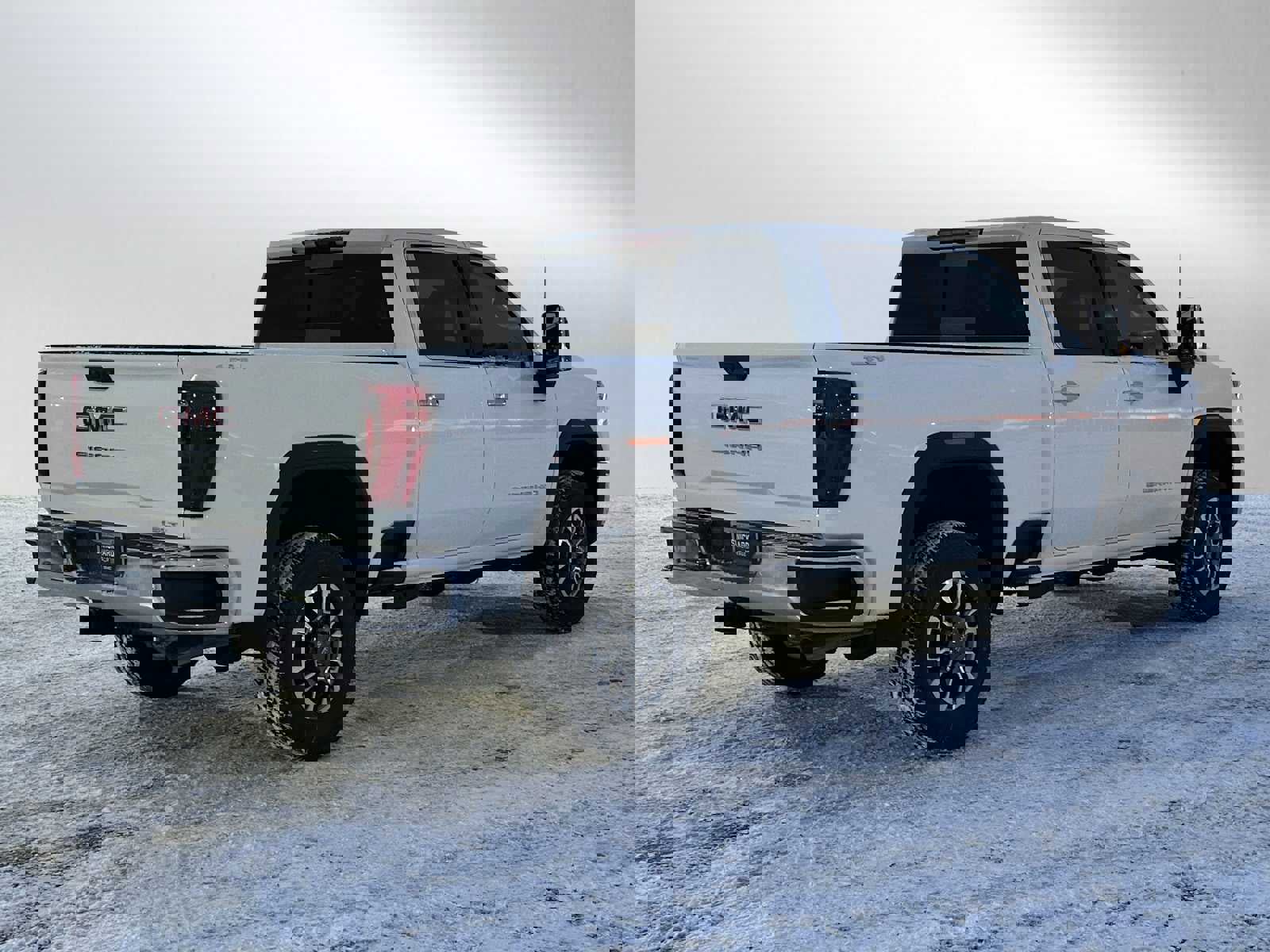 New 2026 GMC Sierra 2500 SLT w/ SLT Convenience Package image 3