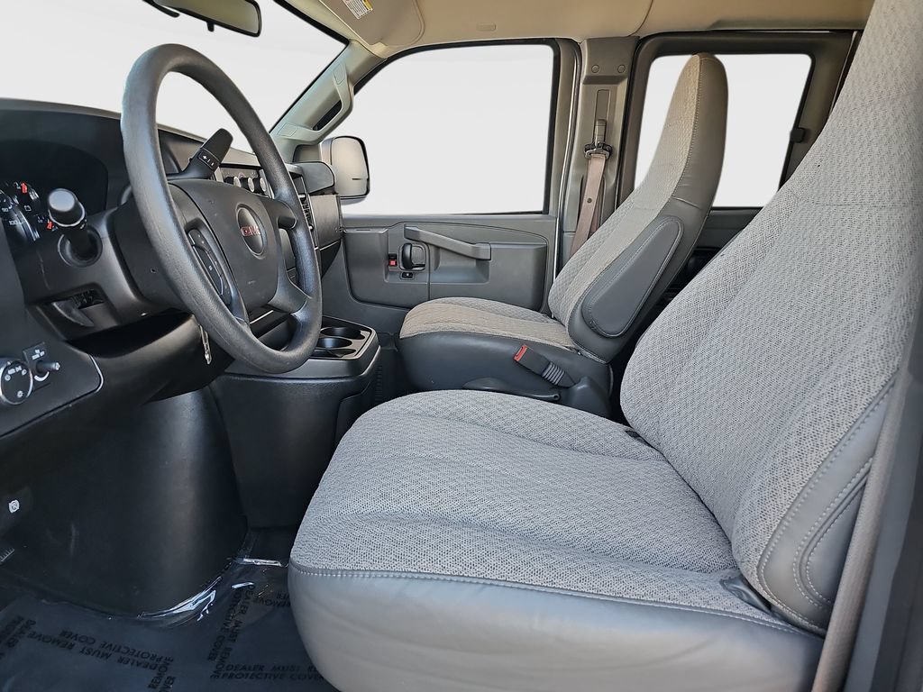 Used 2025 GMC Savana 3500 LT w/ LT Preferred Equipment Group RWD image 15
