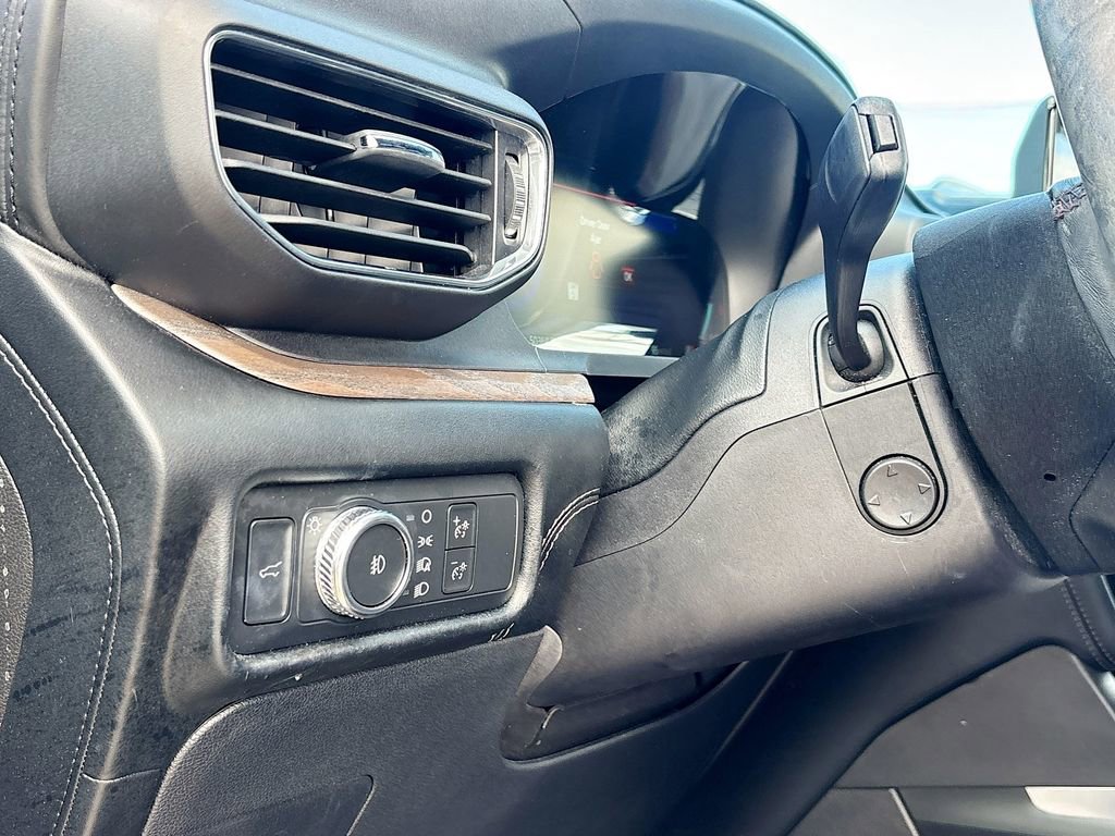 Used 2022 Ford Explorer Platinum w/ Equipment Group 601A image 10