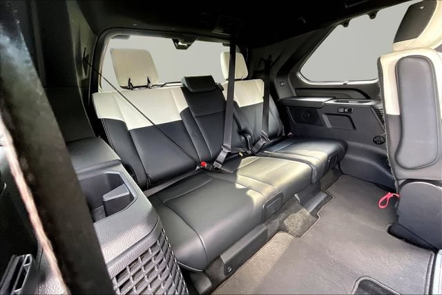 Used 2024 Toyota Sequoia Capstone RWD image 18