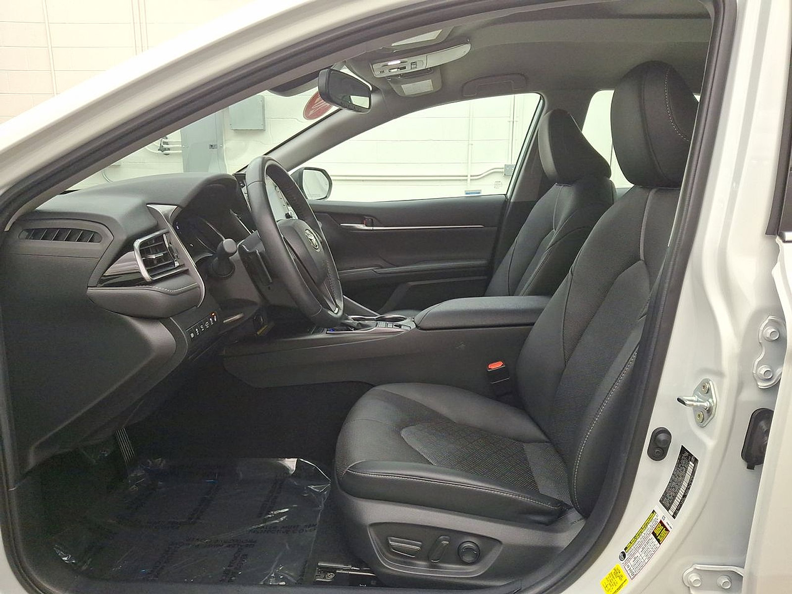 Certified 2021 Toyota Camry XSE w/ Navigation Upgrade Package image 11