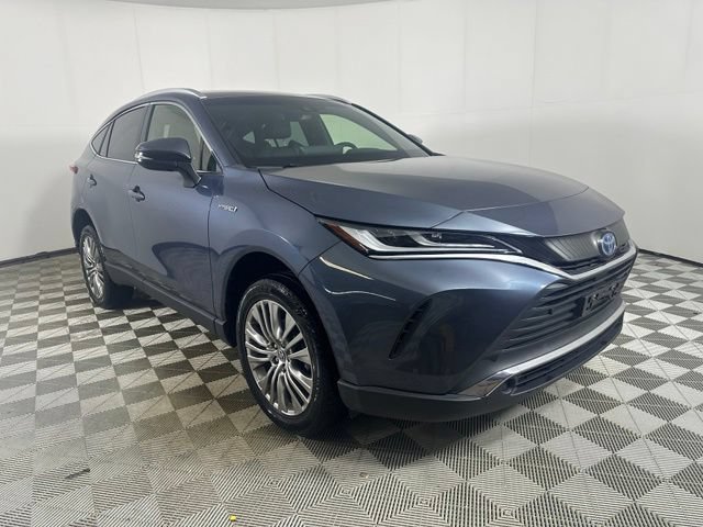 Used 2021 Toyota Venza XLE w/ Softex Package