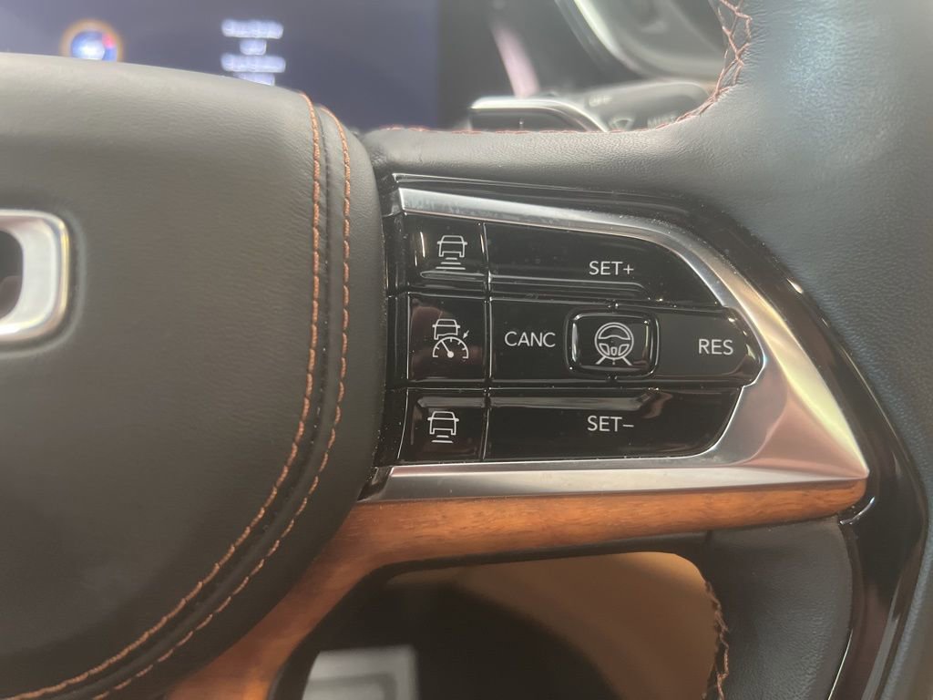 Certified 2023 Jeep Grand Cherokee Summit image 11