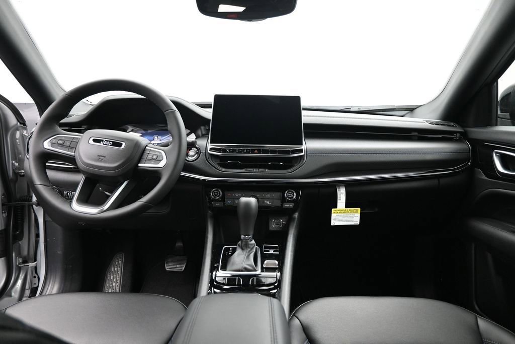 New 2026 Jeep Compass Latitude AWD/4WD image 21